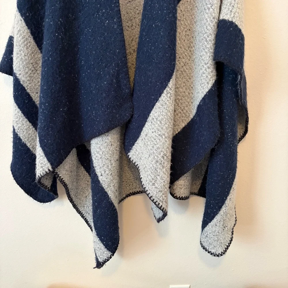 G Brand Navy Gray Blanket Cape Poncho One Size Acrylic
